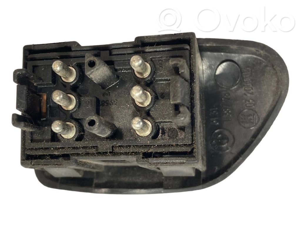 Side mirror switch