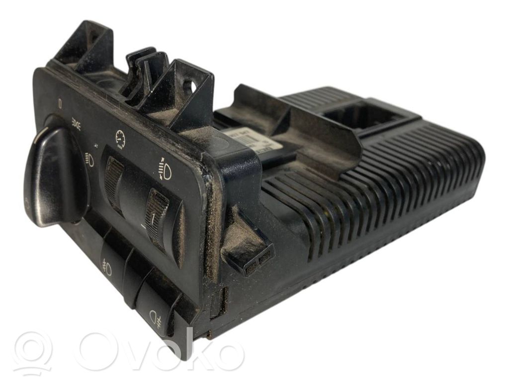 Headlight switch