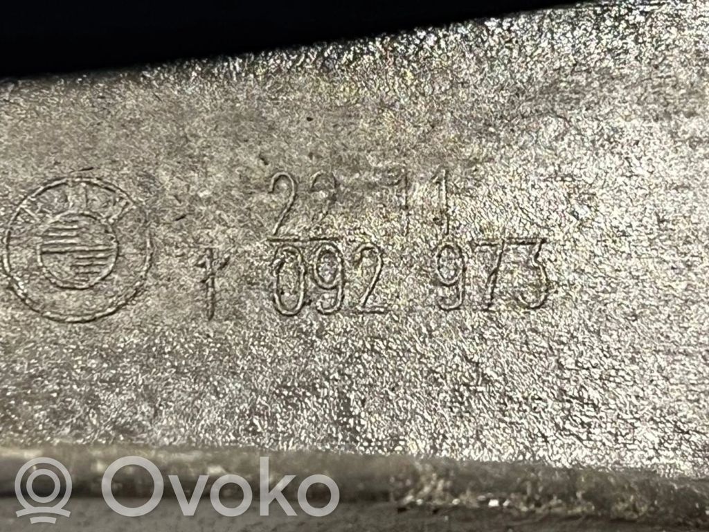 Dzinēja nostiprināšanas stiprinājums-kronšteins