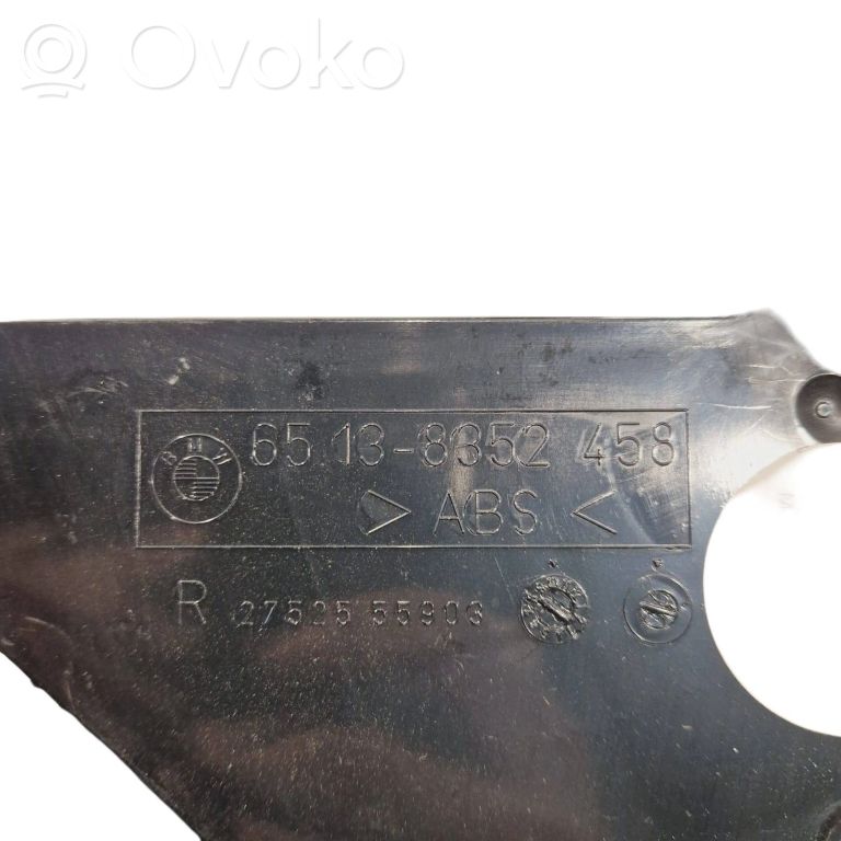 Skaļrunis (-i) priekšējās durvīs