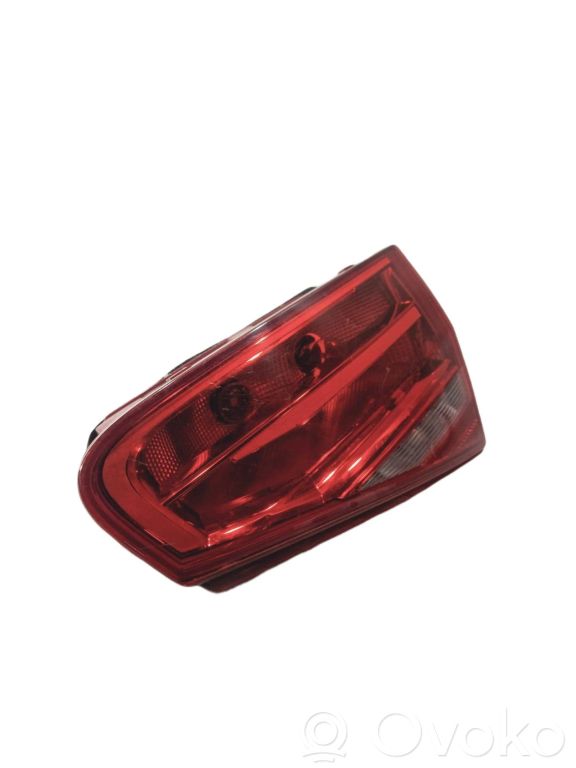 Taillight in the hood
