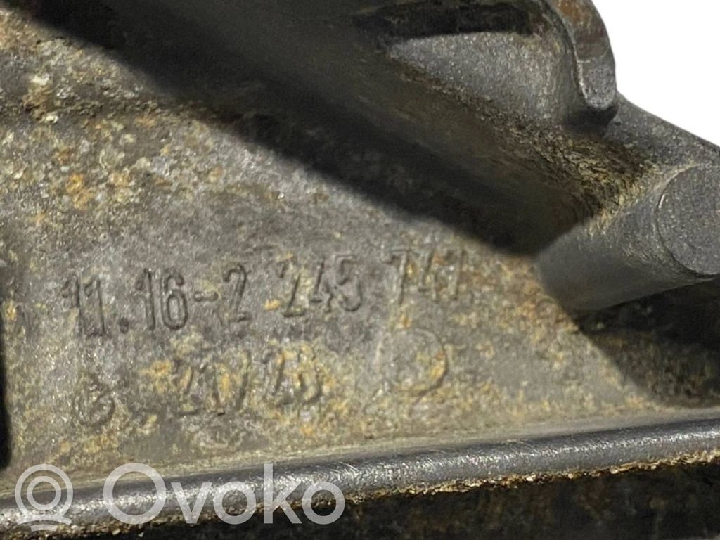 Dzinēja nostiprināšanas stiprinājums-kronšteins