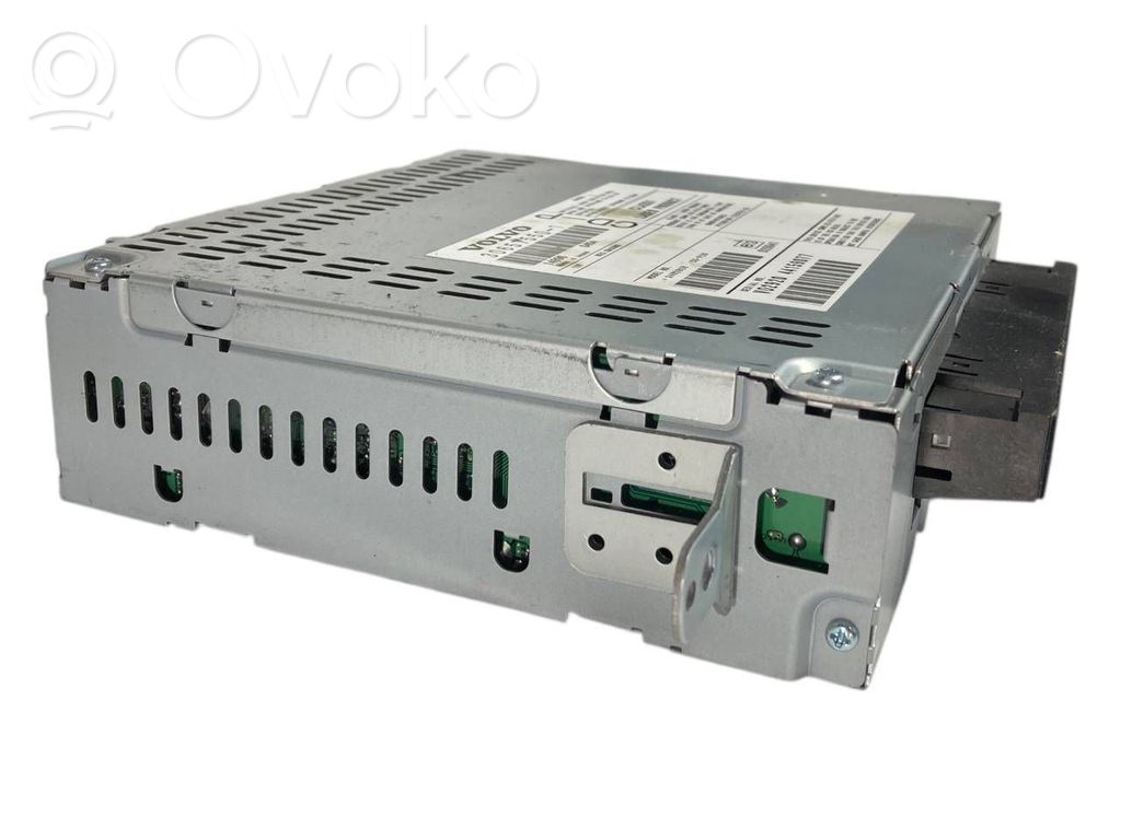 Radio / CD/DVD atskaņotājs / navigācija