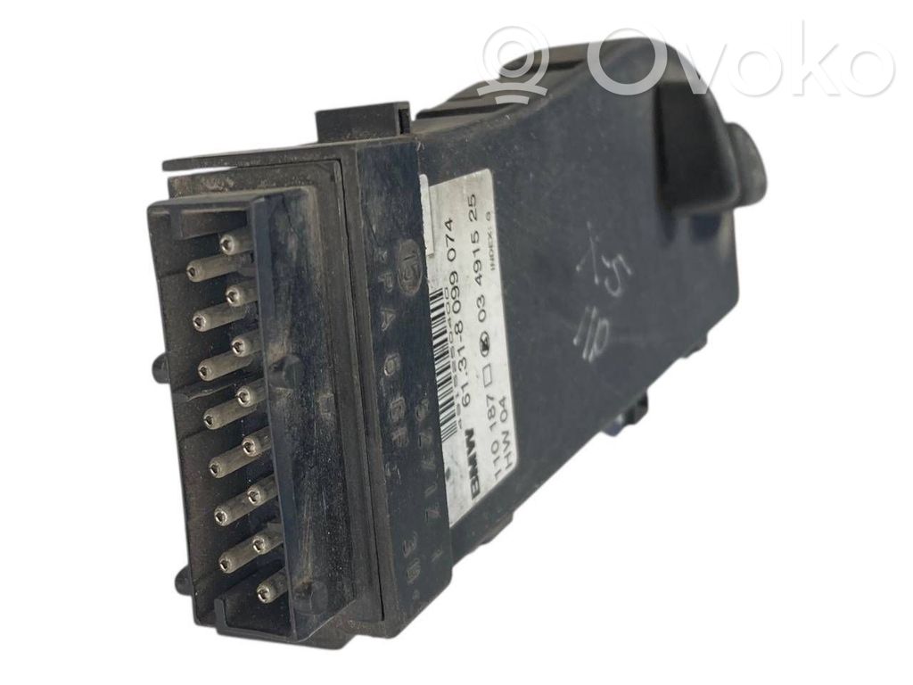 Seat adjustment switch(es)