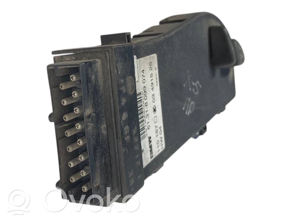 Seat adjustment switch(es)
