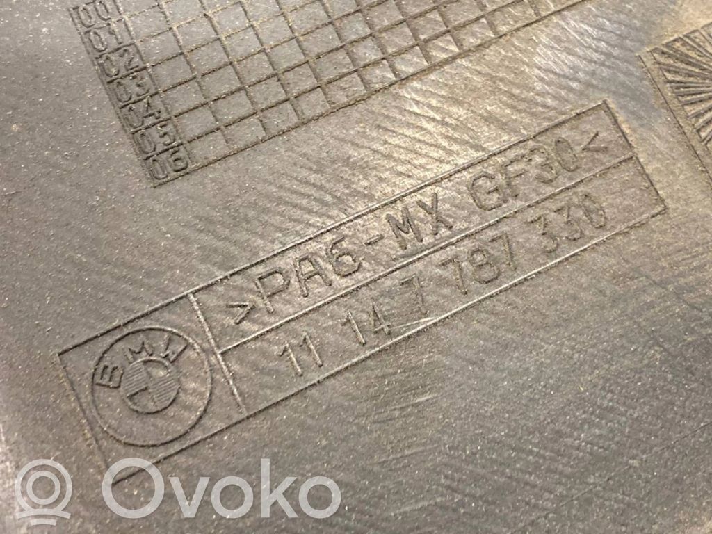 Крышка двигателя (декоративная отделка)