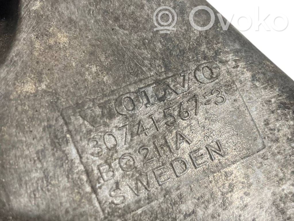 Dzinēja nostiprināšanas stiprinājums-kronšteins