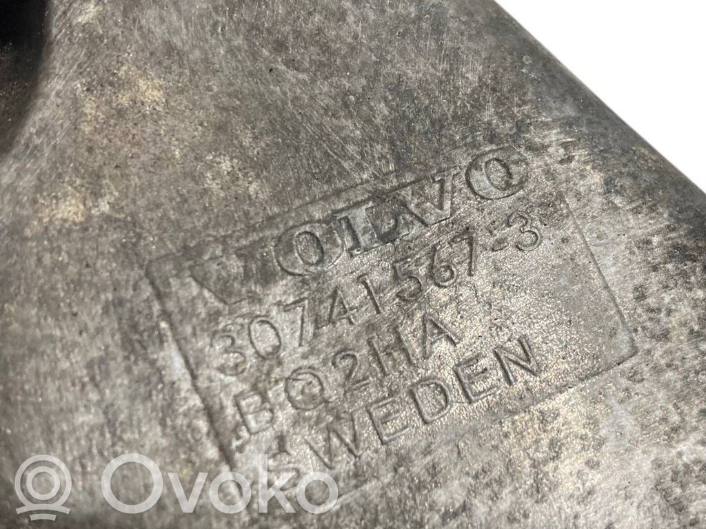 Dzinēja nostiprināšanas stiprinājums-kronšteins