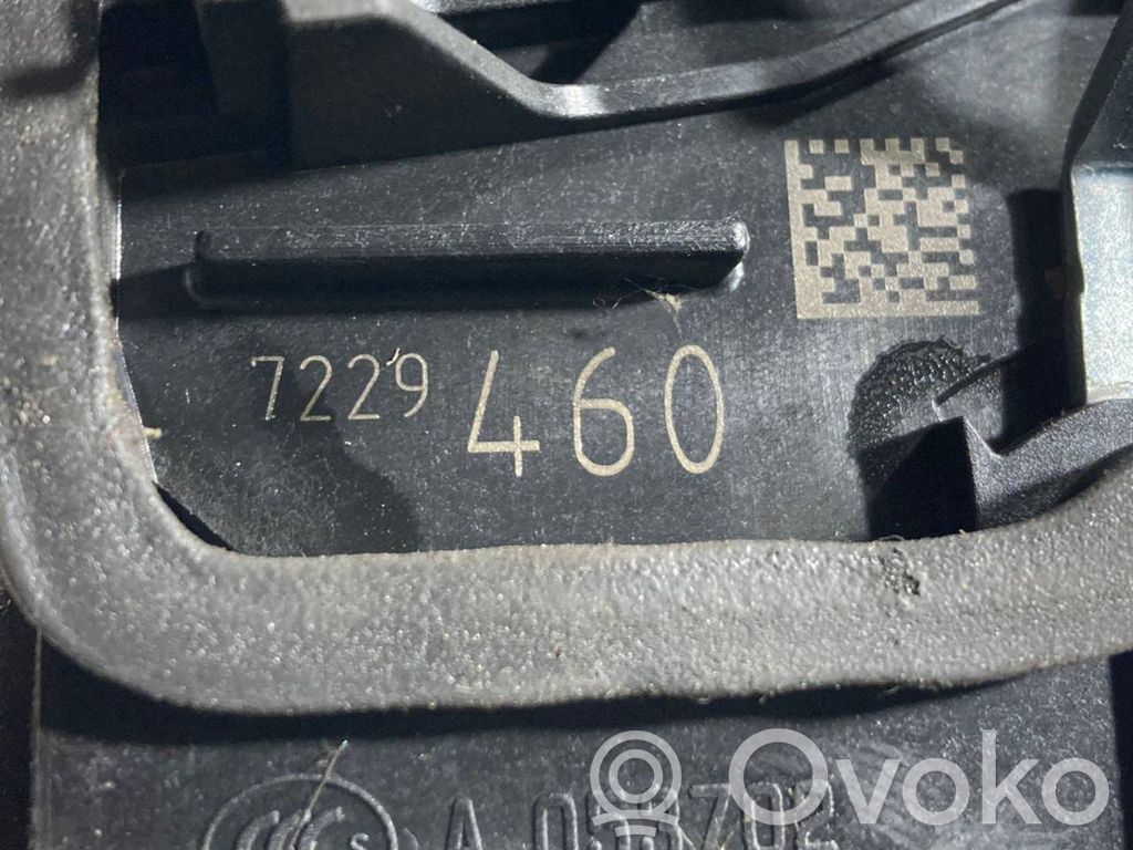 Aizmugurē slēdzene