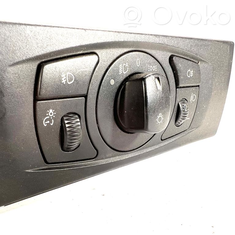 Headlight switch