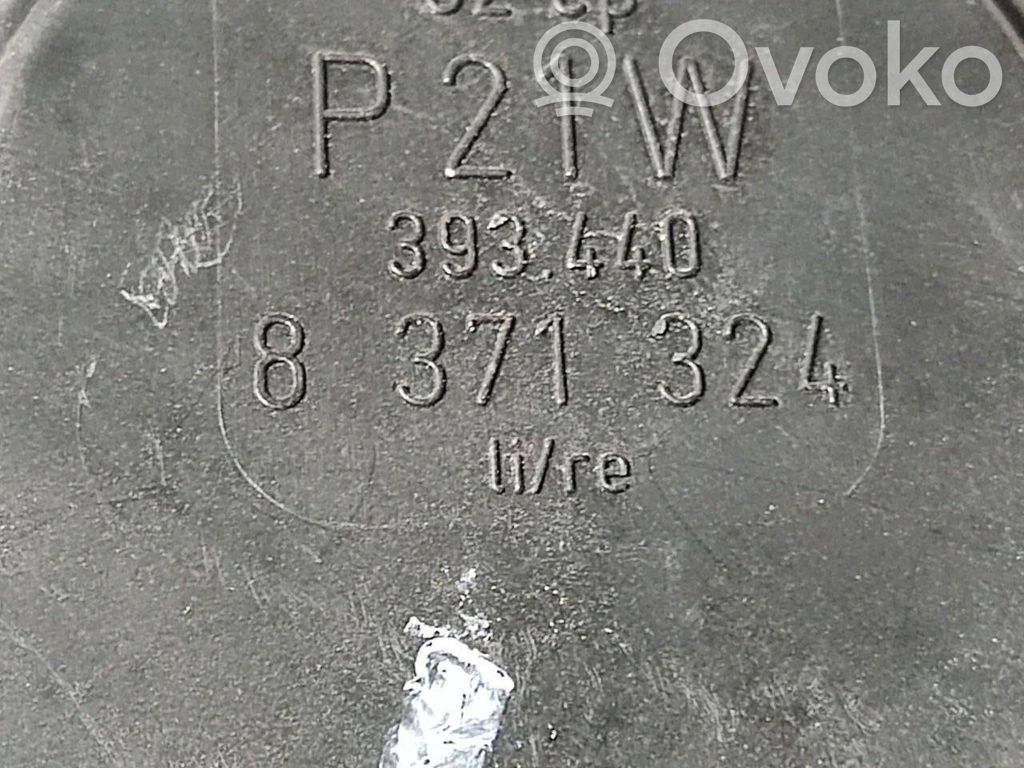 Задний фонарь в кузове