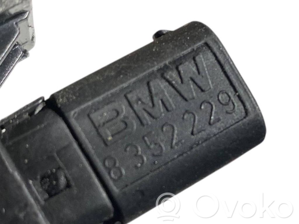 Motora pārsega atvēršanas / aizvēršanas sensors
