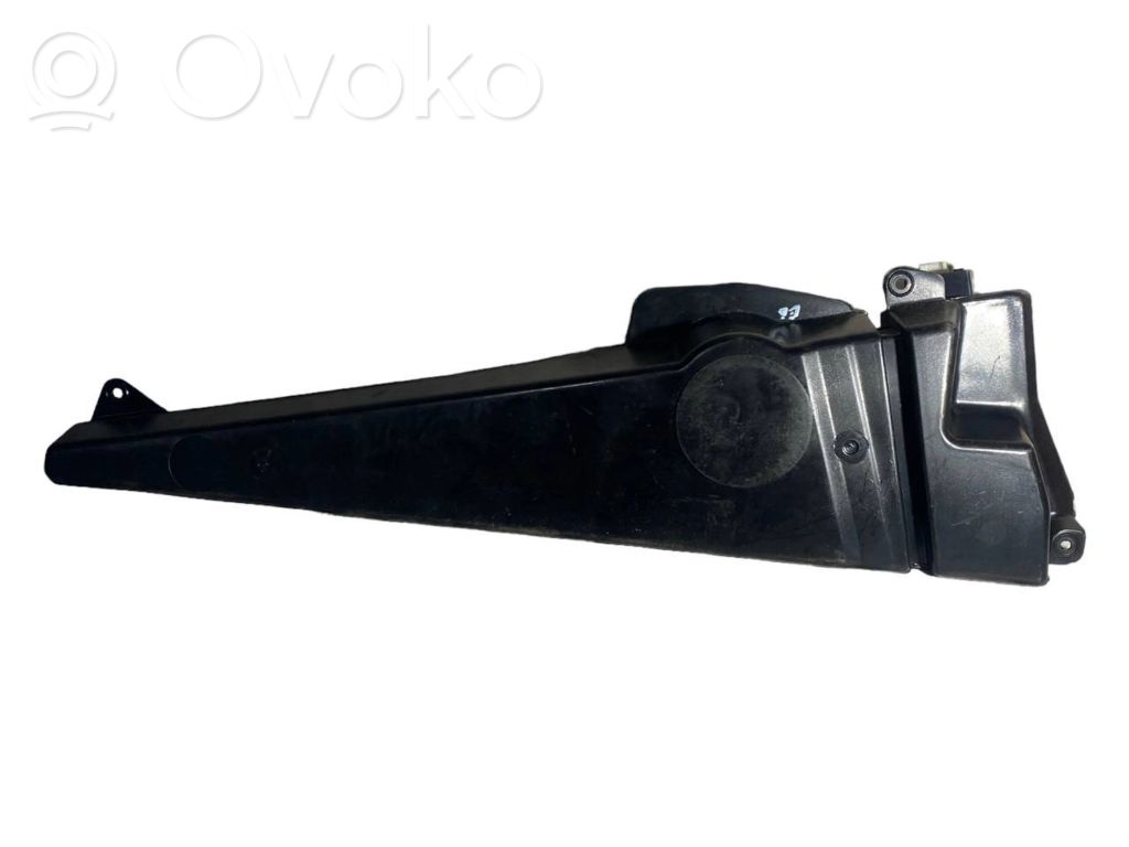 Skaļrunis (-i) priekšējās durvīs