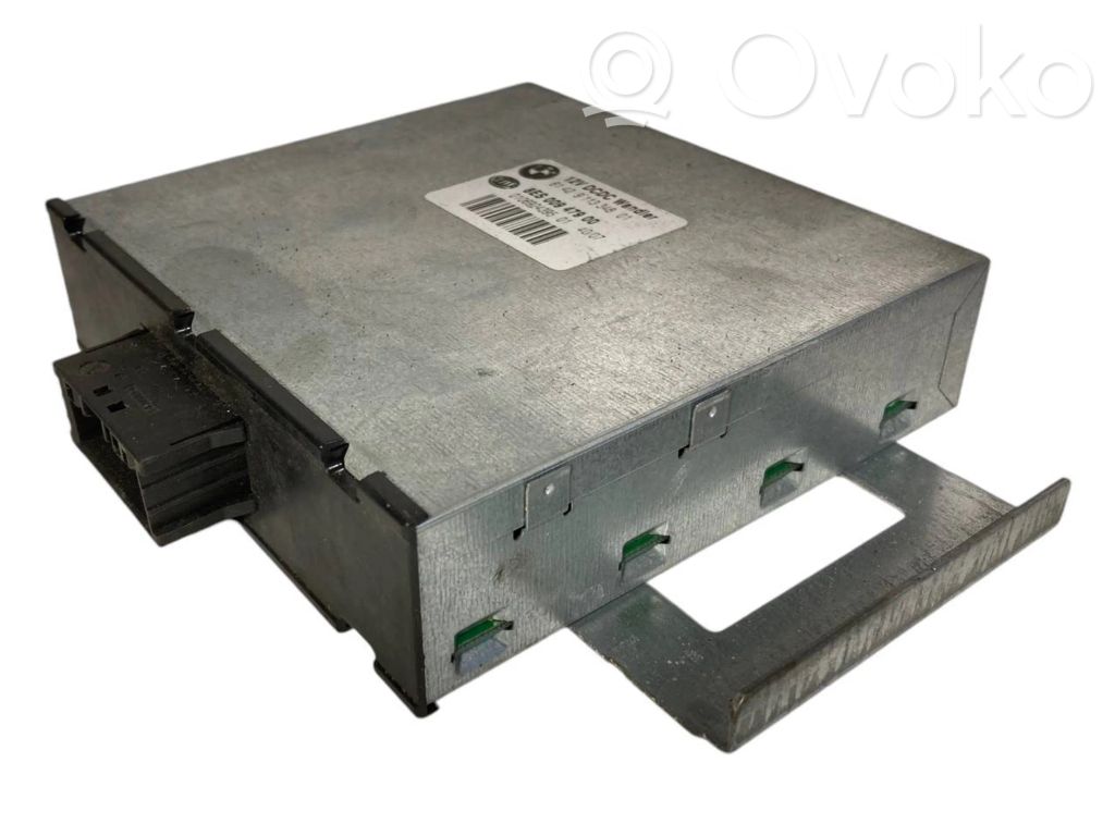 Voltage converter