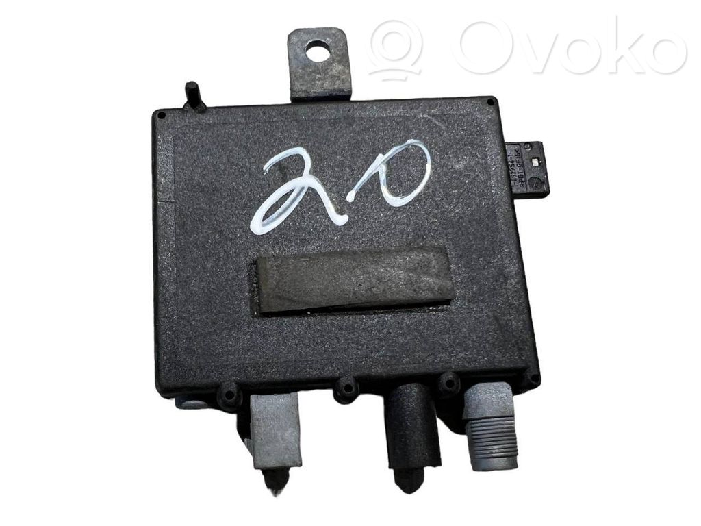 Antenna amplifier