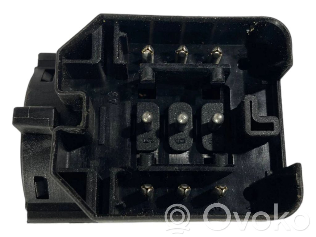 Ignition switch contacts