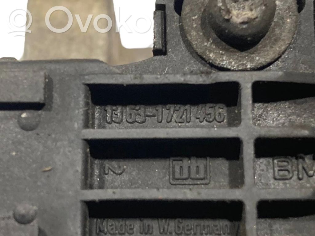 Дроссельный клапан