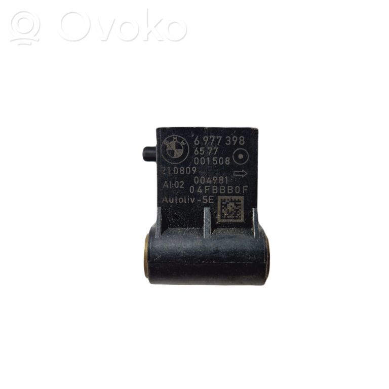 Airbag impact sensor