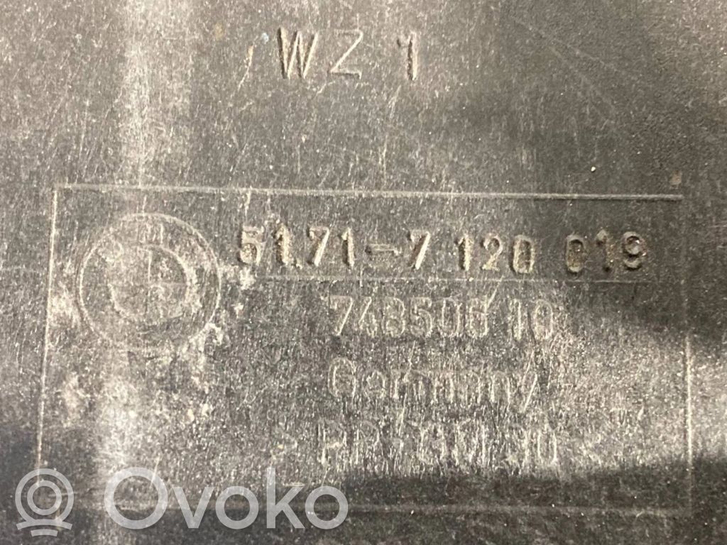 Mantu nodalījums stumbrs