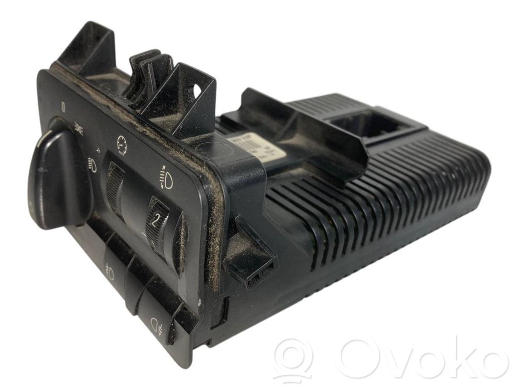Headlight switch