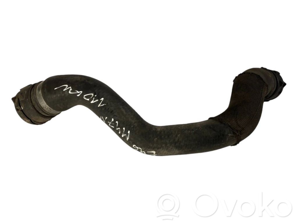 Caurulīte (-es) / šļūtene (-es)