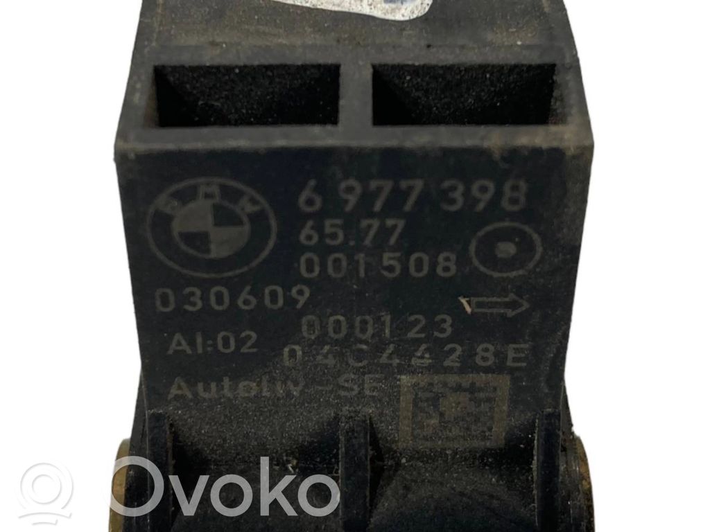 Airbag impact sensor