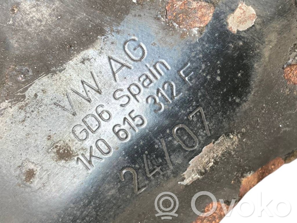 Priekšējā riteņa rumbas vārpstas šarnīrs (stupica, capfa)