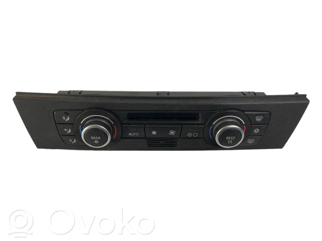 Air conditioning / climate control / interior heating control unit (in the passenger compartment)