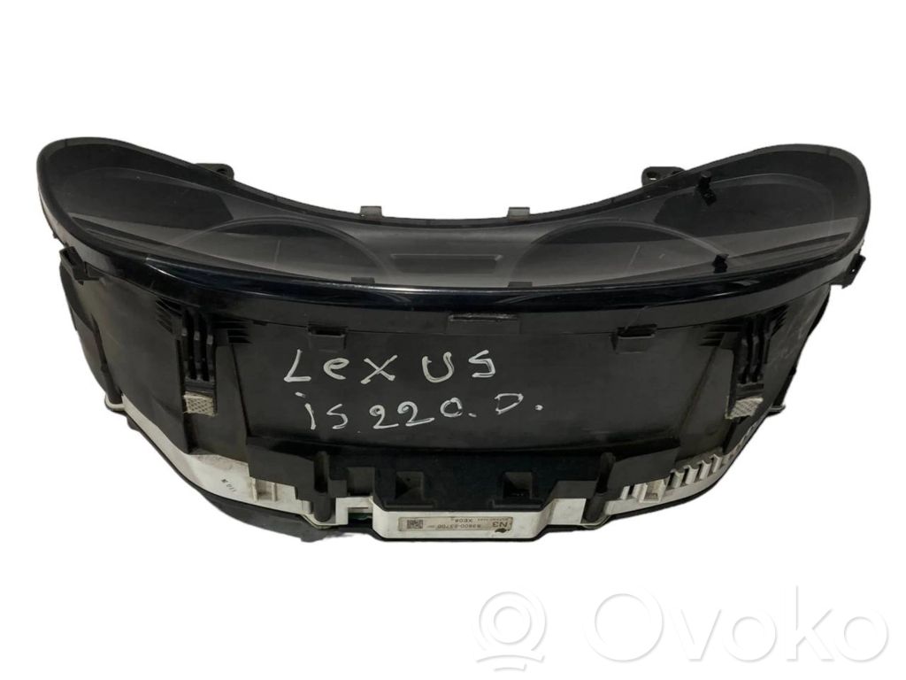 Speedometer (in the instrument panel)