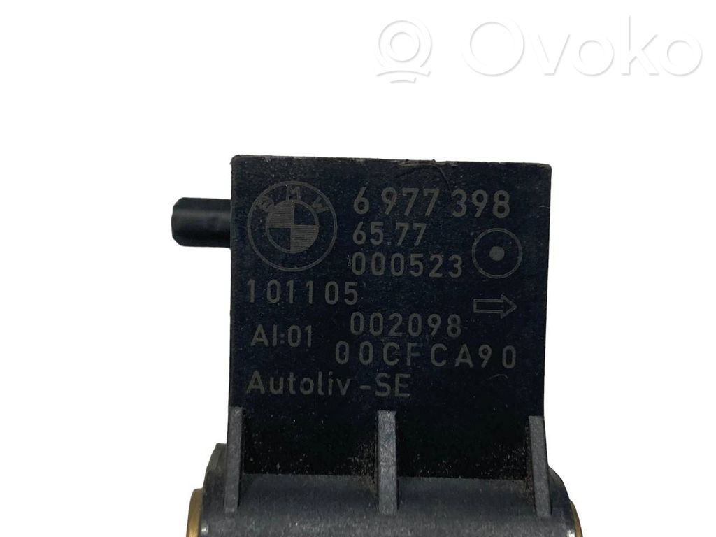 Gaisa spilvenu trieciensensors