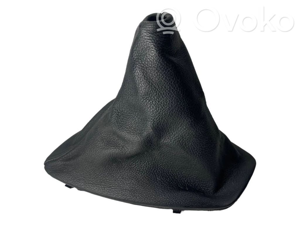 Handle decoration – leather/fabric