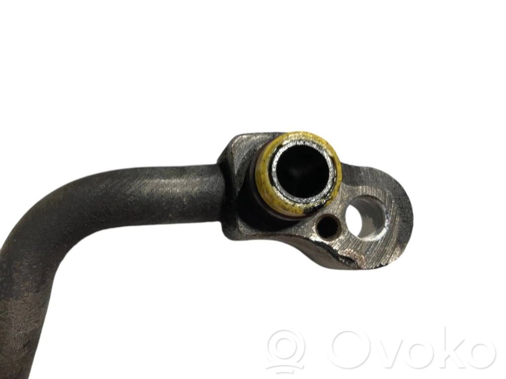 Air conditioner pipe(s) / hose(s)