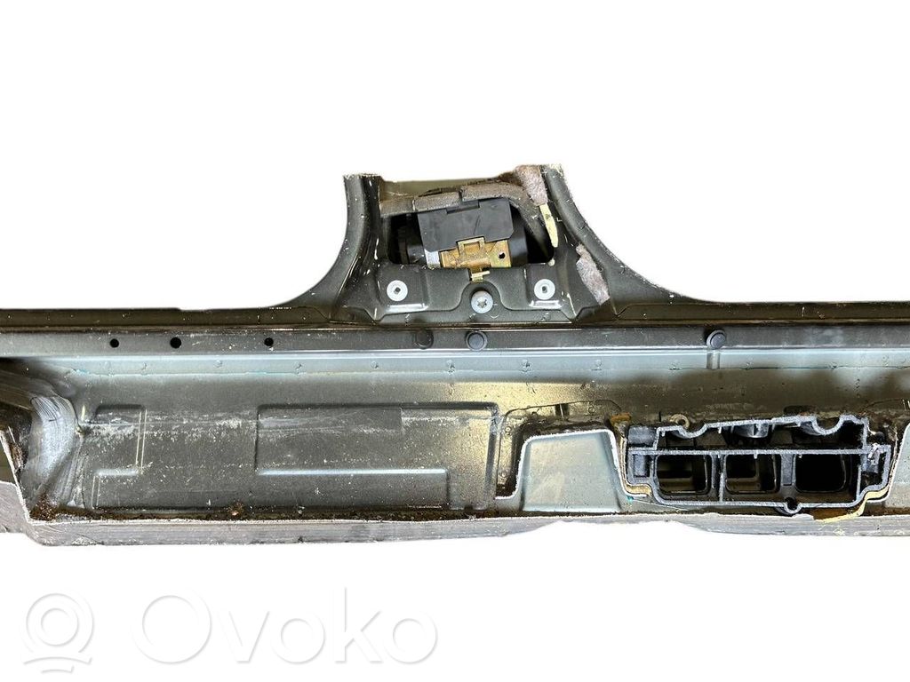 Sliekšņa daļa