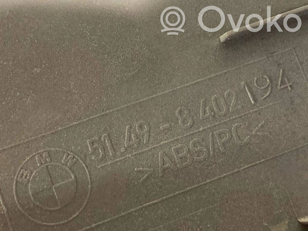 Galvenais apdares panelis