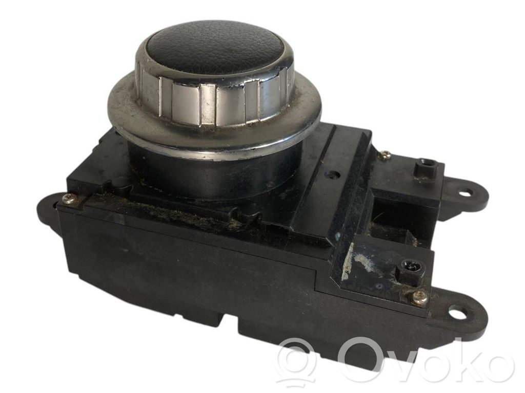 Multifunction control switch/button