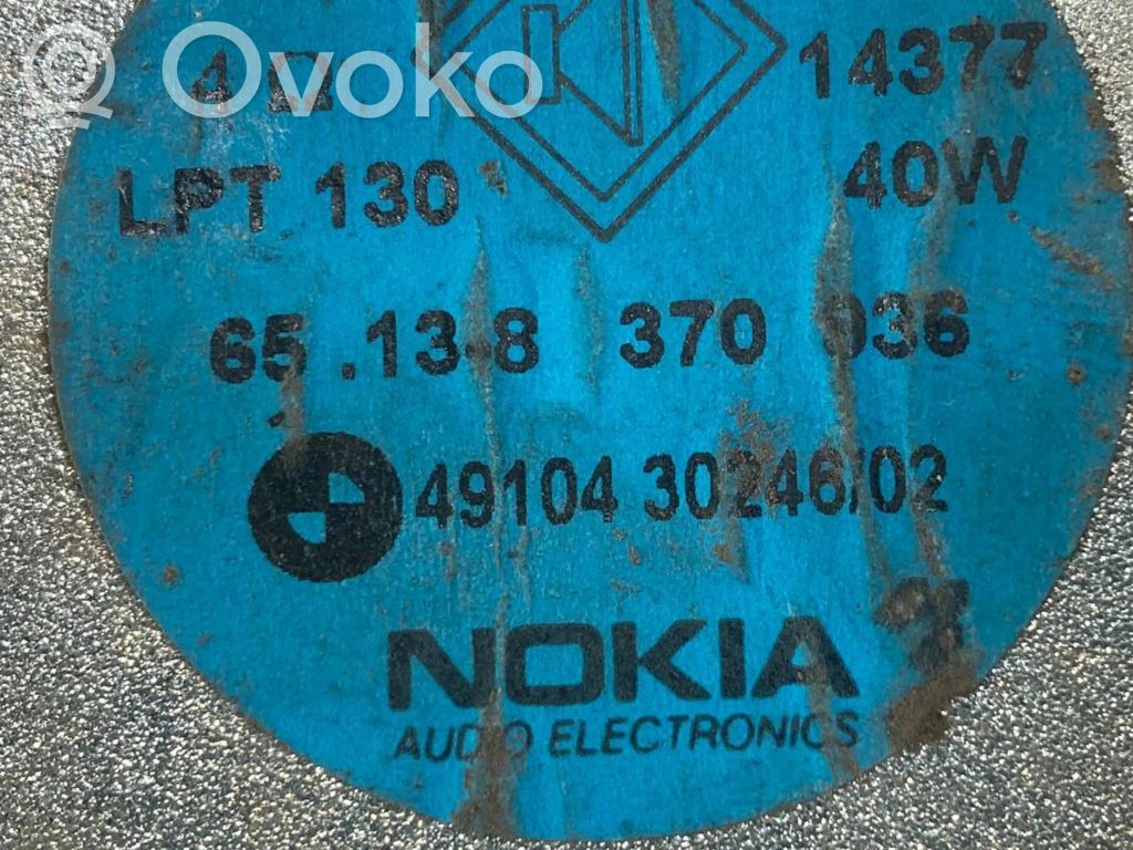 Skaļrunis priekšējā panelī