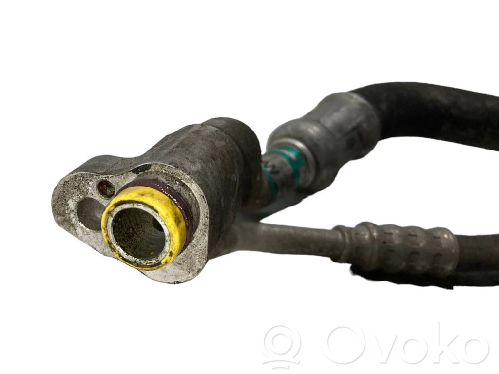 Air conditioner pipe(s) / hose(s)