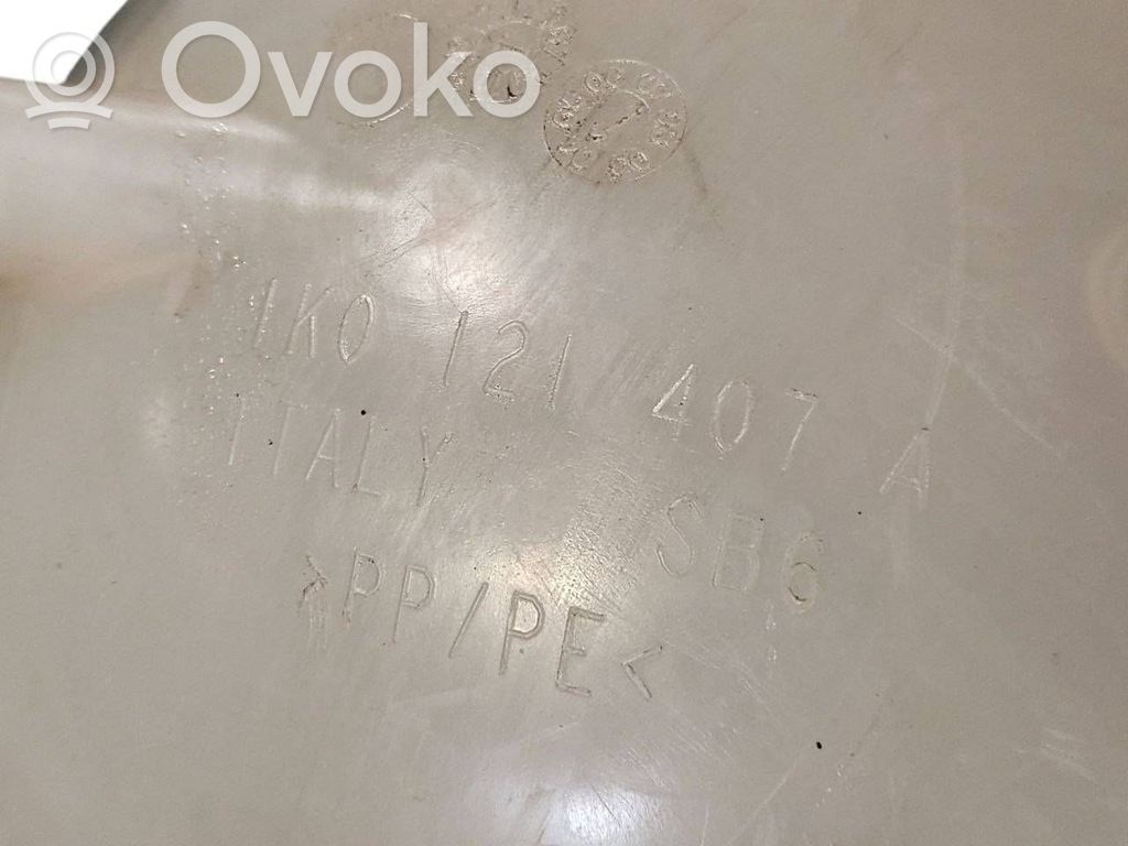 Dzesēšanas šķidruma izplešanās tvertne