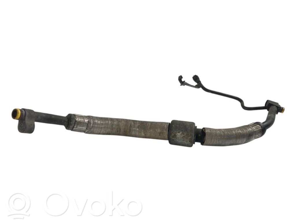 Air conditioner pipe(s) / hose(s)