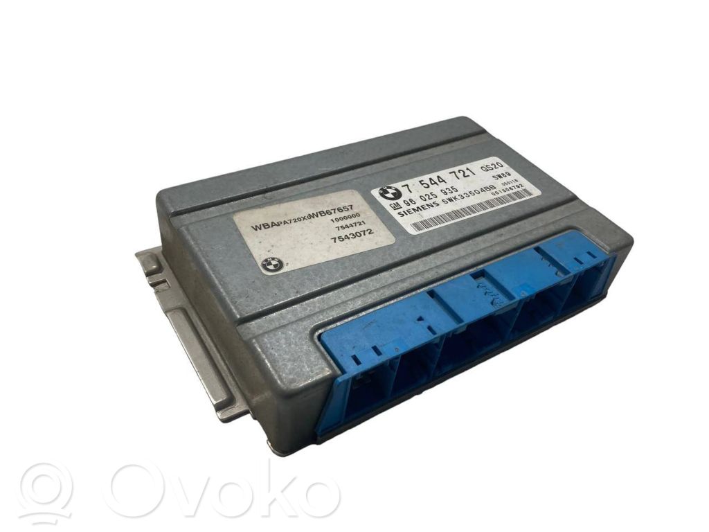 Pārnesumkārbas vadības bloks