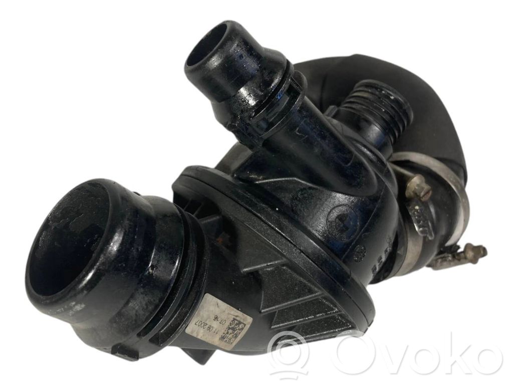 Thermostat / thermostat housing