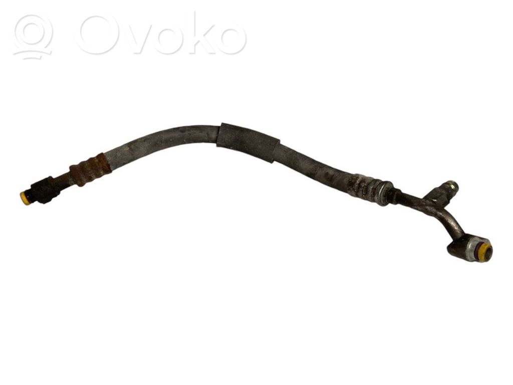Air conditioner pipe(s) / hose(s)
