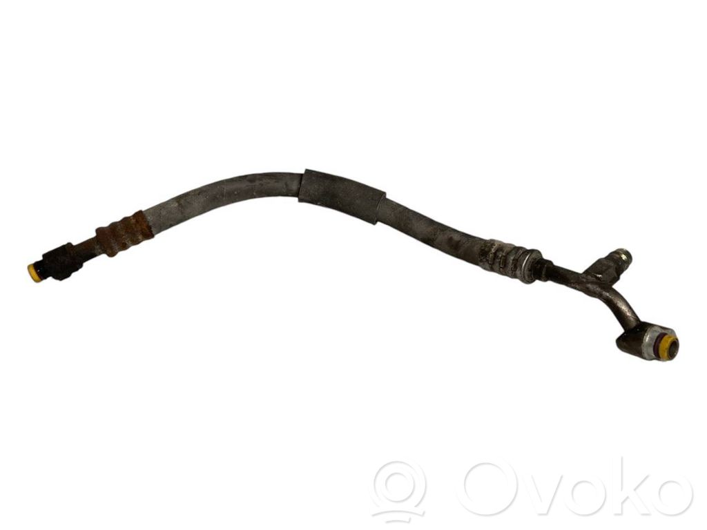 Air conditioner pipe(s) / hose(s)
