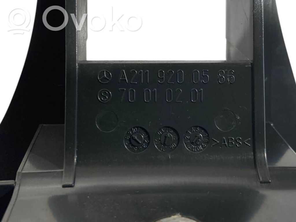 Задняя направляющая сиденья