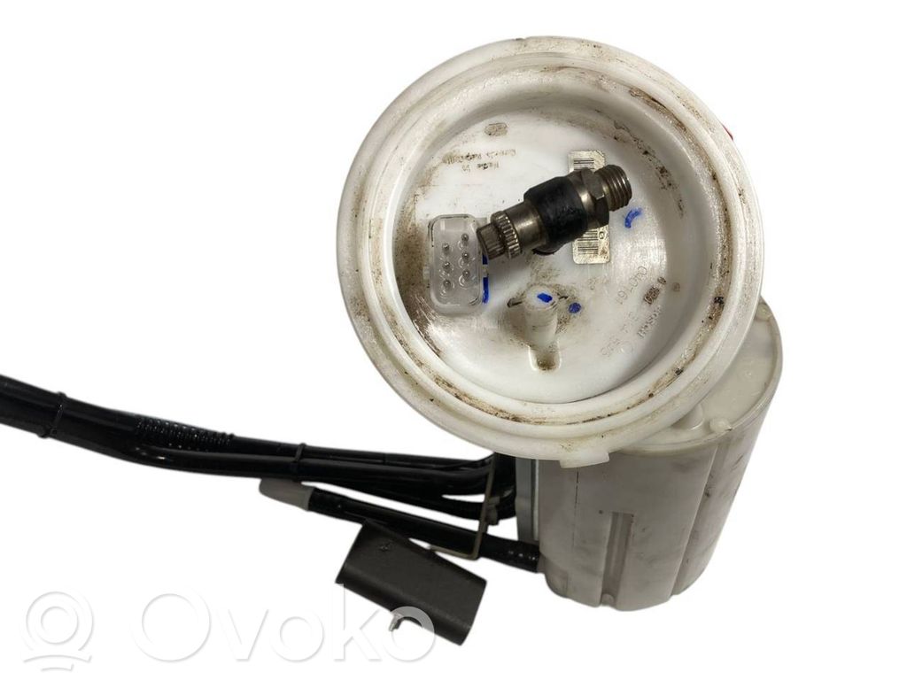 Fuel pump (in the fuel tank)
