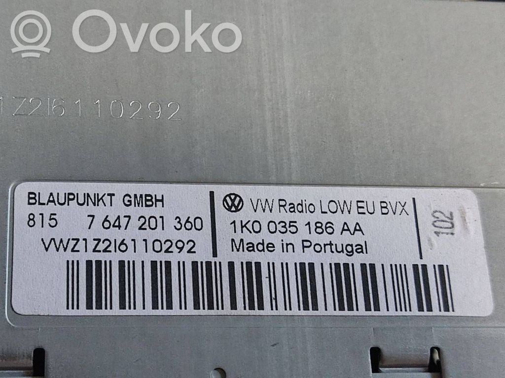 Radio / CD/DVD atskaņotājs / navigācija