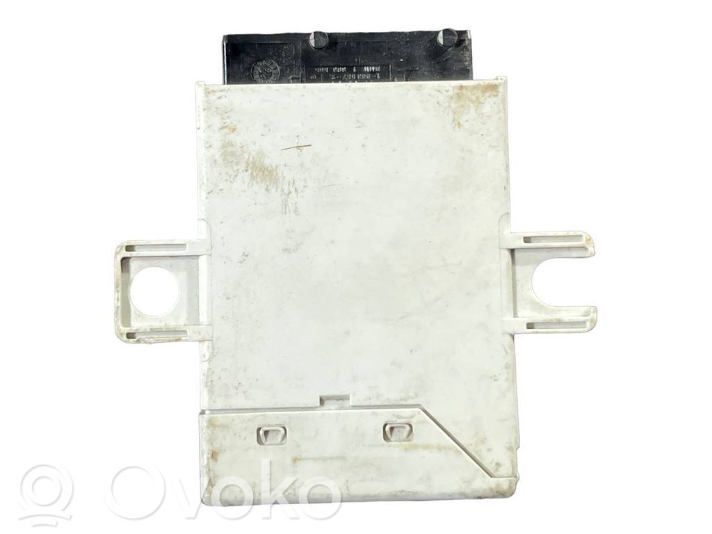 Trailer hitch control unit