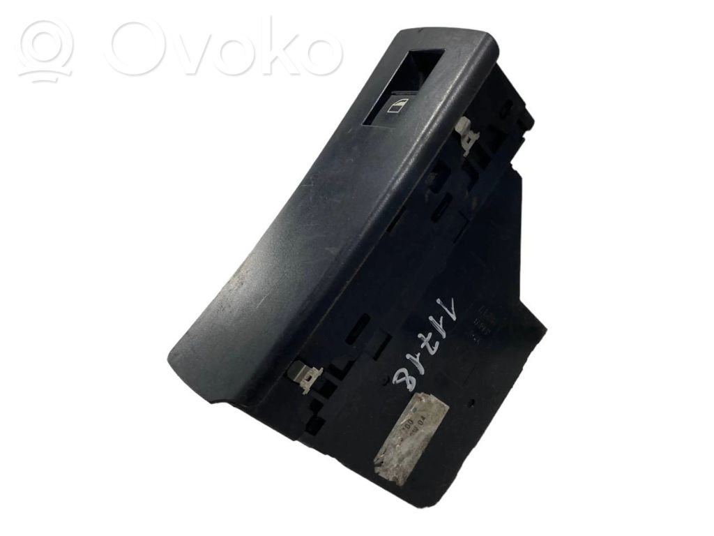 Power window switch