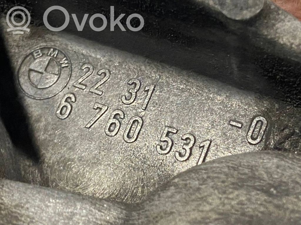 Pārnesumkārbas stiprinājuma kronšteins