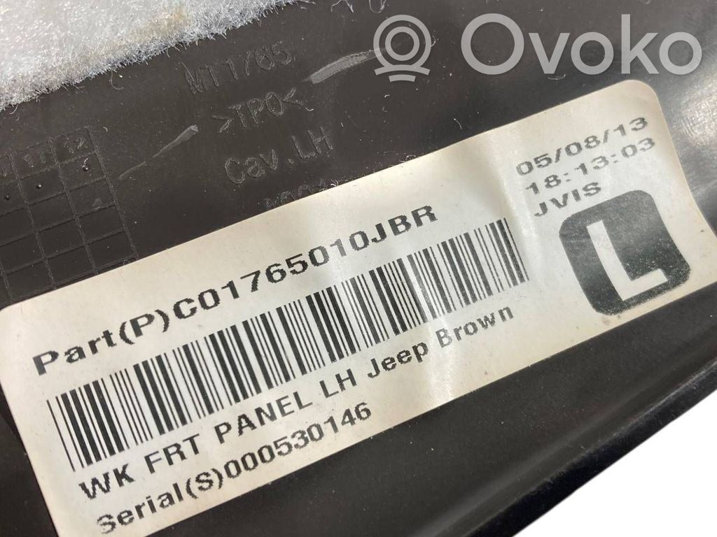 Sānu dekoratīvā apdare (priekšā)